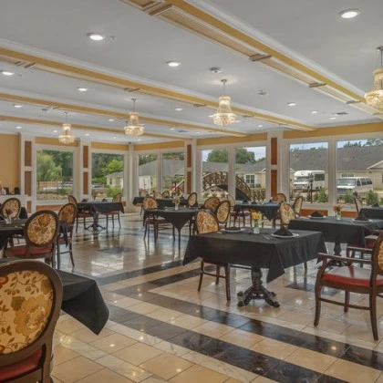 Montclair Park Assisted and Independent Senior Living in Shreveport, LA dining room