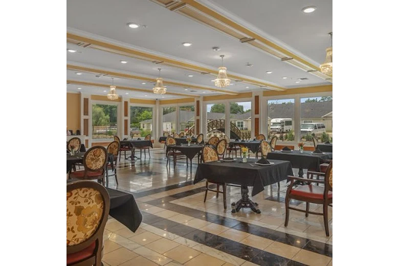 Montclair Park Assisted and Independent Senior Living in Shreveport, LA dining room