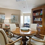 Image of Aegis Lodge in Kirkland (2)