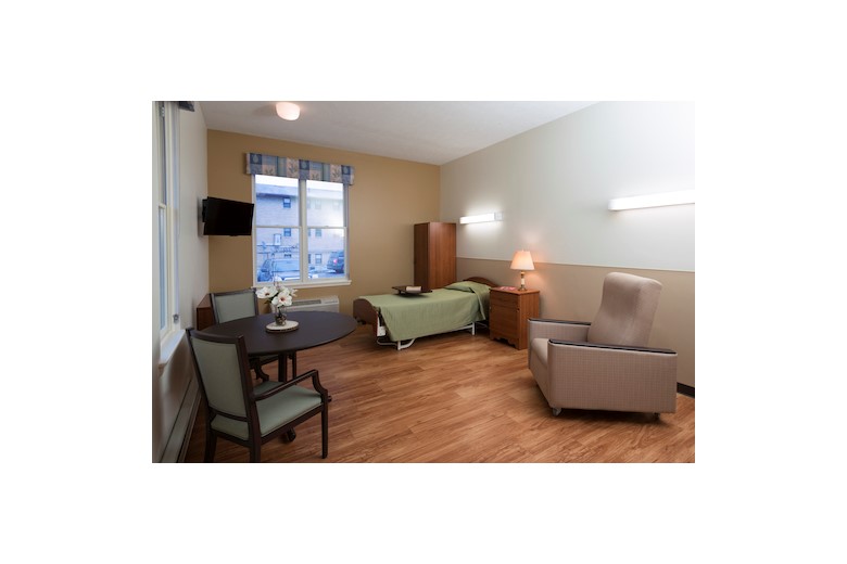 Image of Amberwood Manor (4)