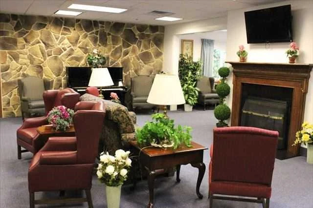 Image of Oak Leaf Manor South (4)