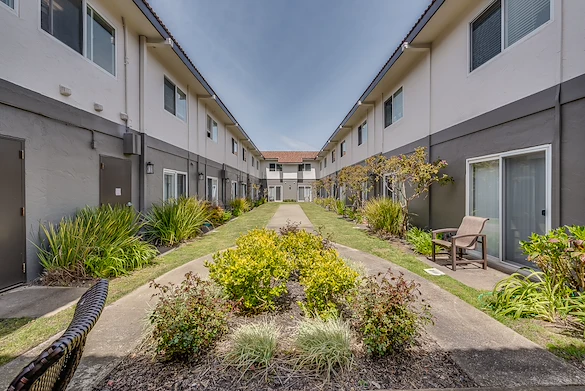 Image of Serra Highlands Senior Living (3)