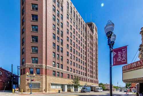 Image of Faust Landmark Apartments (1)