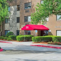 Image of Woods Edge Apartments (1)