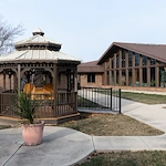 Image of Colonial Oaks Senior Living (1)