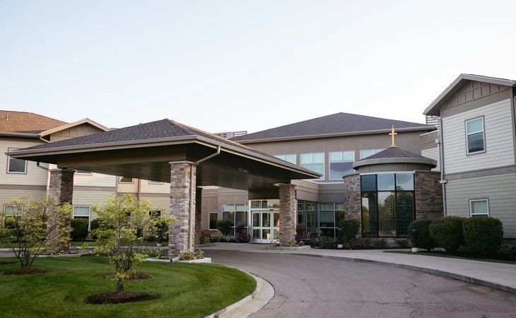 The Neighborhoods of White Lake Senior Living front entrance