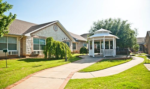 Image of Rambling Oaks Courtyard Extensive Care Community (1)