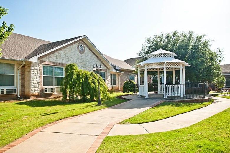 Image of Rambling Oaks Courtyard Extensive Care Community (1)