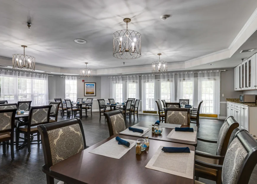 Charter Senior Living of Franklin in Franklin, Tennessee, dining room