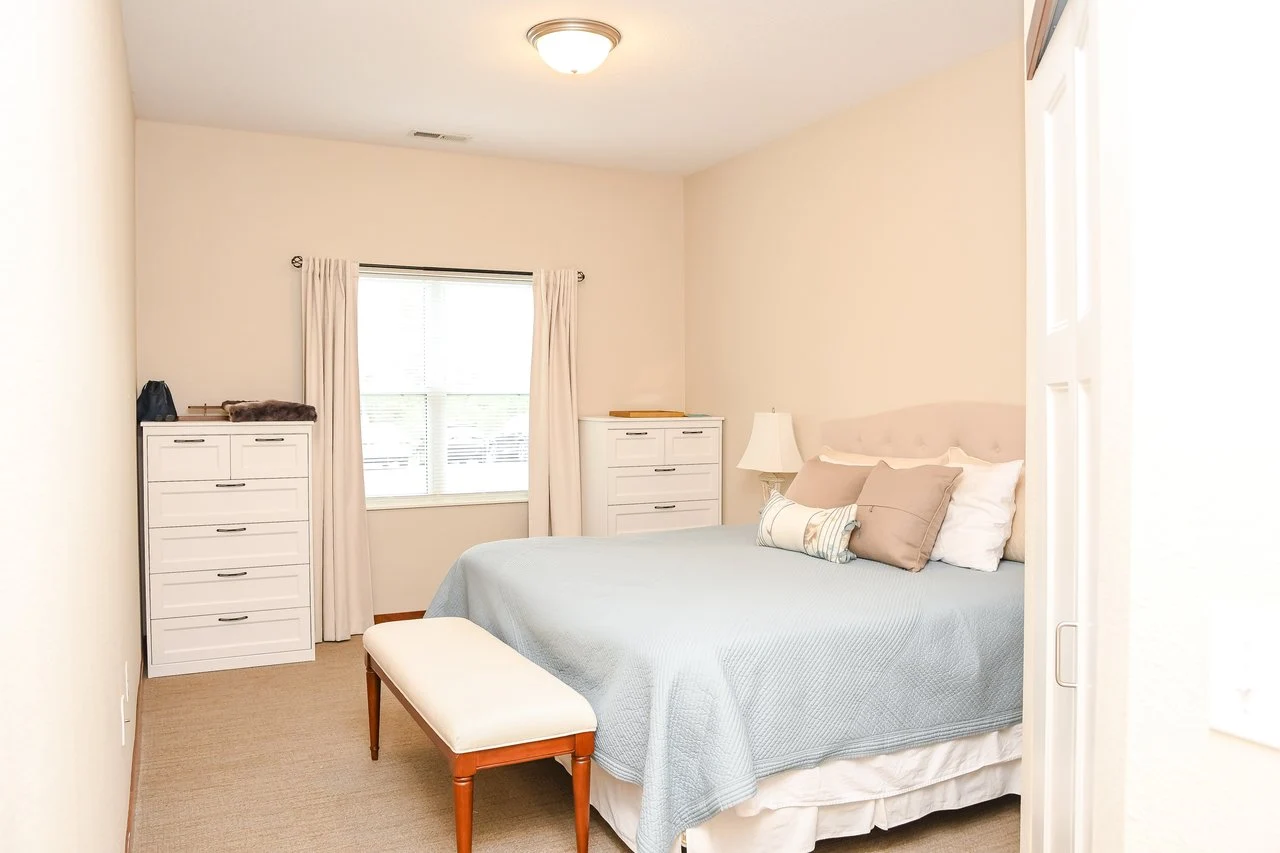 Image of Highview Hills by Vivie (9)