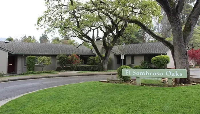 Image of El Sombroso Oaks (2)