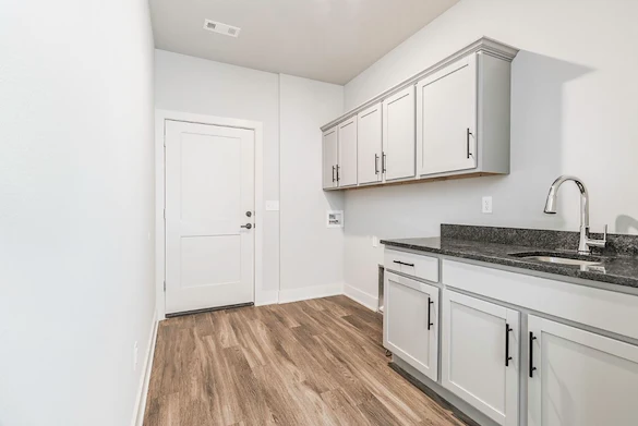 Image of Hawthorne Heights (9)