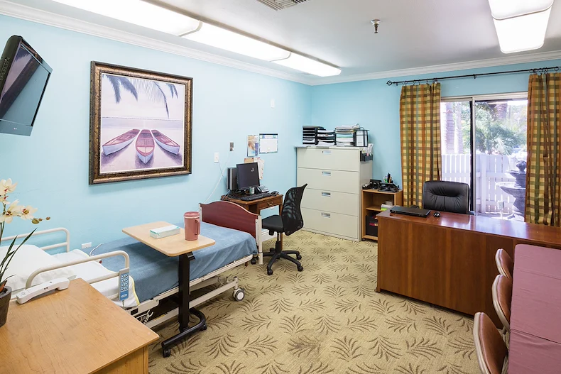 Image of La Paloma Healthcare Center (4)