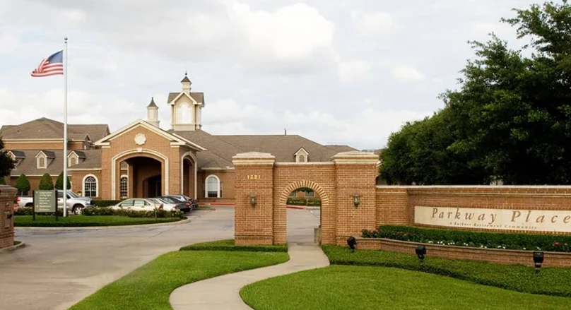 Parkway Place Senior Living exterior
