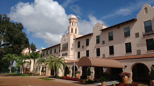 Image of Lake Gibson Village (1)