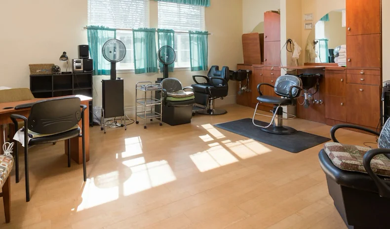 Image of Three Oaks Assisted Living (4)