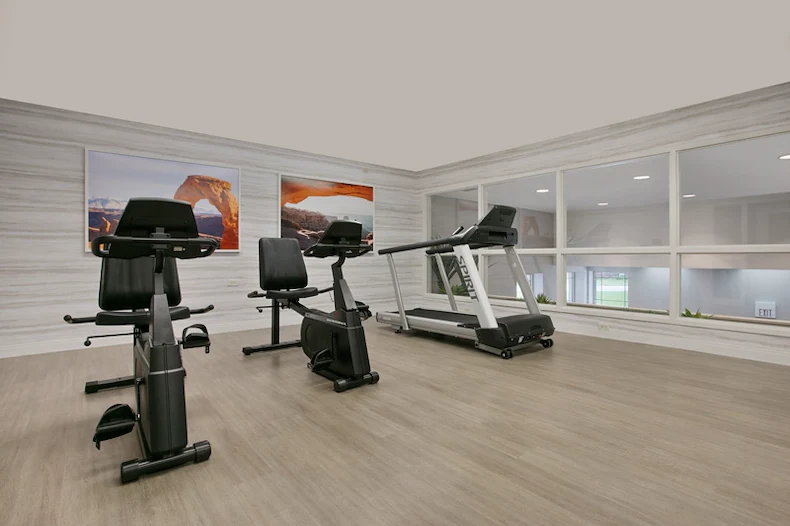 Image of Oak Forest Horizon (2)