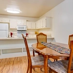 The Oaks of Pasadena independent living apartment