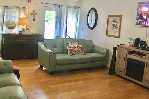 Image of Golden Rose Assisted Living Home (6)