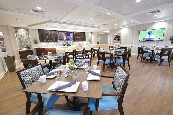 Allegro Richmond Heights senior living offering assisted living, memory care, and respite care in Richmond Heights, MO, dining room