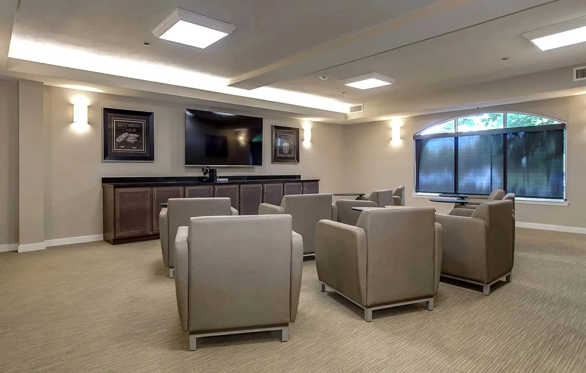 Image of Silver Gardens (8)