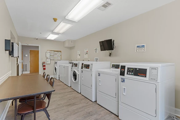 Image of Applewood Towers II (4)