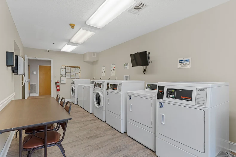 Image of Applewood Towers II (4)