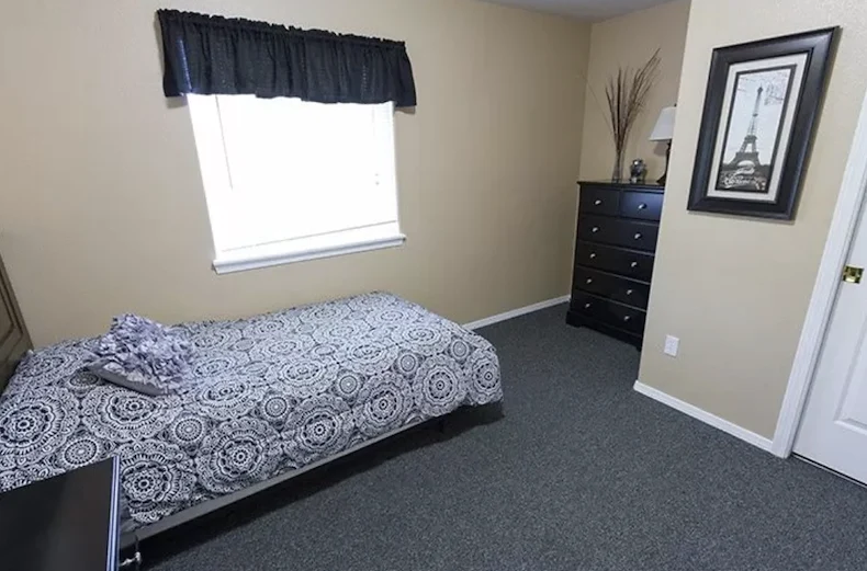 Image of Ashley Manor - Mountain Home 1 & 2 (4)