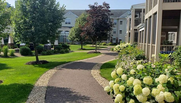 Image of The Arbors of White Bear Lake (10)