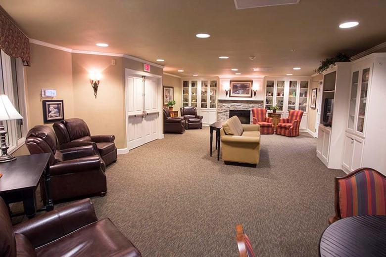 Image of Amber Glen Alzheimer's Care Center (2)