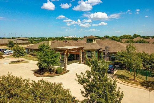 Image of The Auberge at Benbrook Lake (2)