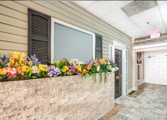 Image of Colonial at Fort Lauderdale (2)