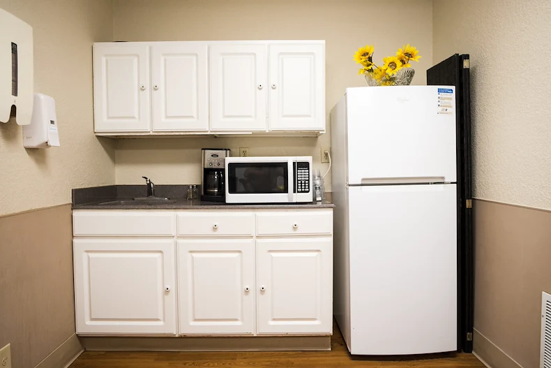 Image of Shawnee Gardens Healthcare & Rehab (7)