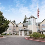 Avamere at Hillsboro Senior Living in Oregon front exterior