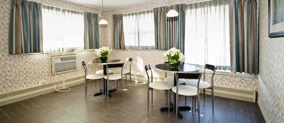 Image of Aperion Care Oak Lawn (5)