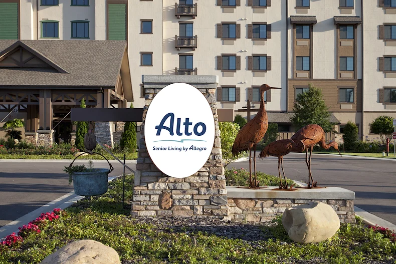 Alto Clermont, senior living community offering assisted living, memory care, and respite care in Clermont, FL, community sign