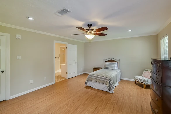 Image of Village Care Homes - Silver Leaf (5)