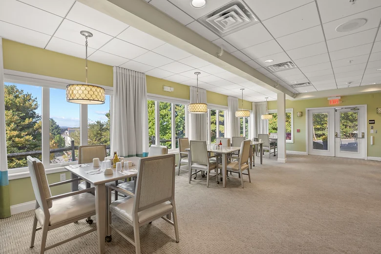 Image of Laurel Pointe (5)