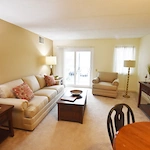 Image of Greenwood at Laurel Lake (10)