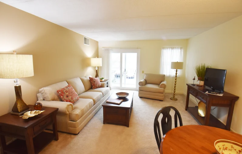 Image of Greenwood at Laurel Lake (10)