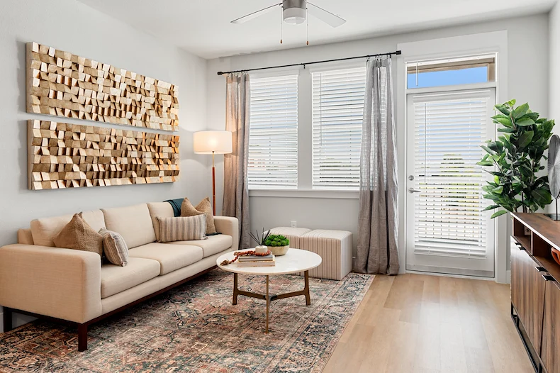 Image of Amberlin Arrowhead (7)