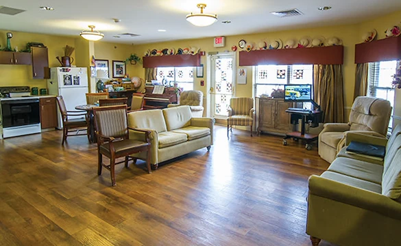 Image of Woodlake Legacy Senior Living (4)