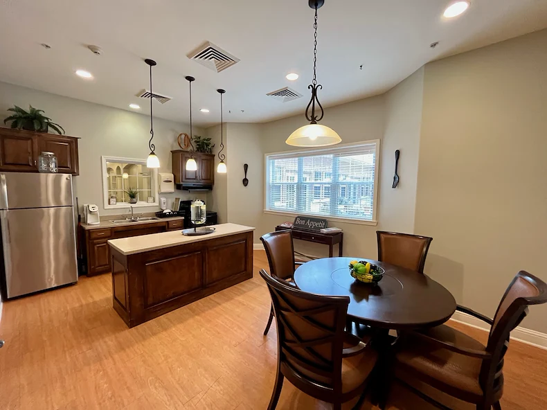 Image of Creekside Alzheimer's Special Care Center (5)