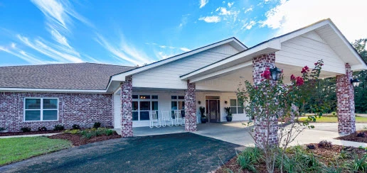 Image of BeeHive Homes of Brookhaven (1)