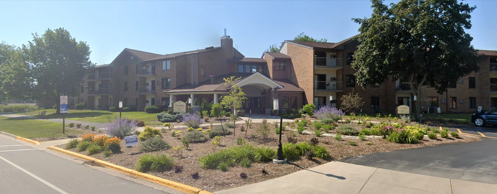 Image of Woodside Oaks (1)