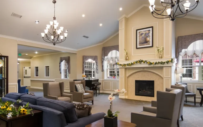 Churchill Place Senior Memory Care in Glen Ellyn, IL living room