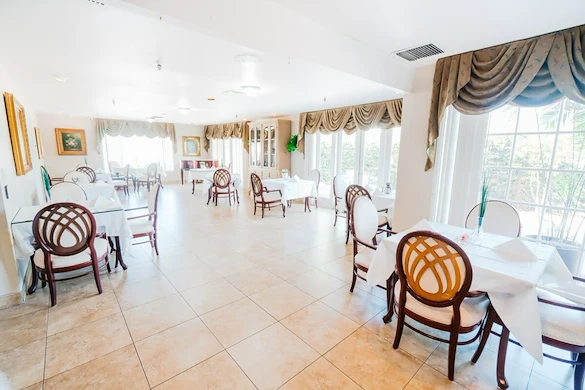 Image of Cloisters of the Valley Memory Care (6)