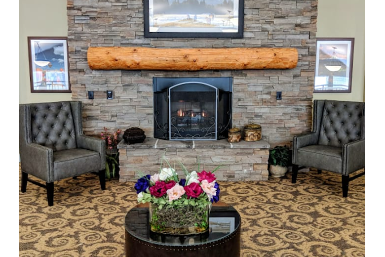 Image of Timber Pointe Senior Living (2)