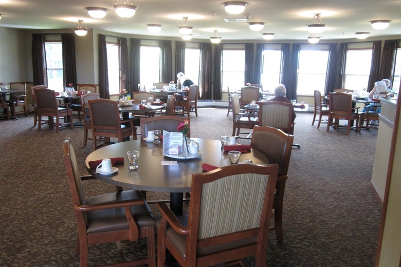 Image of Sterling Pointe Senior Living (5)