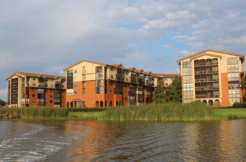 Image of Lake Seminole Square (1)